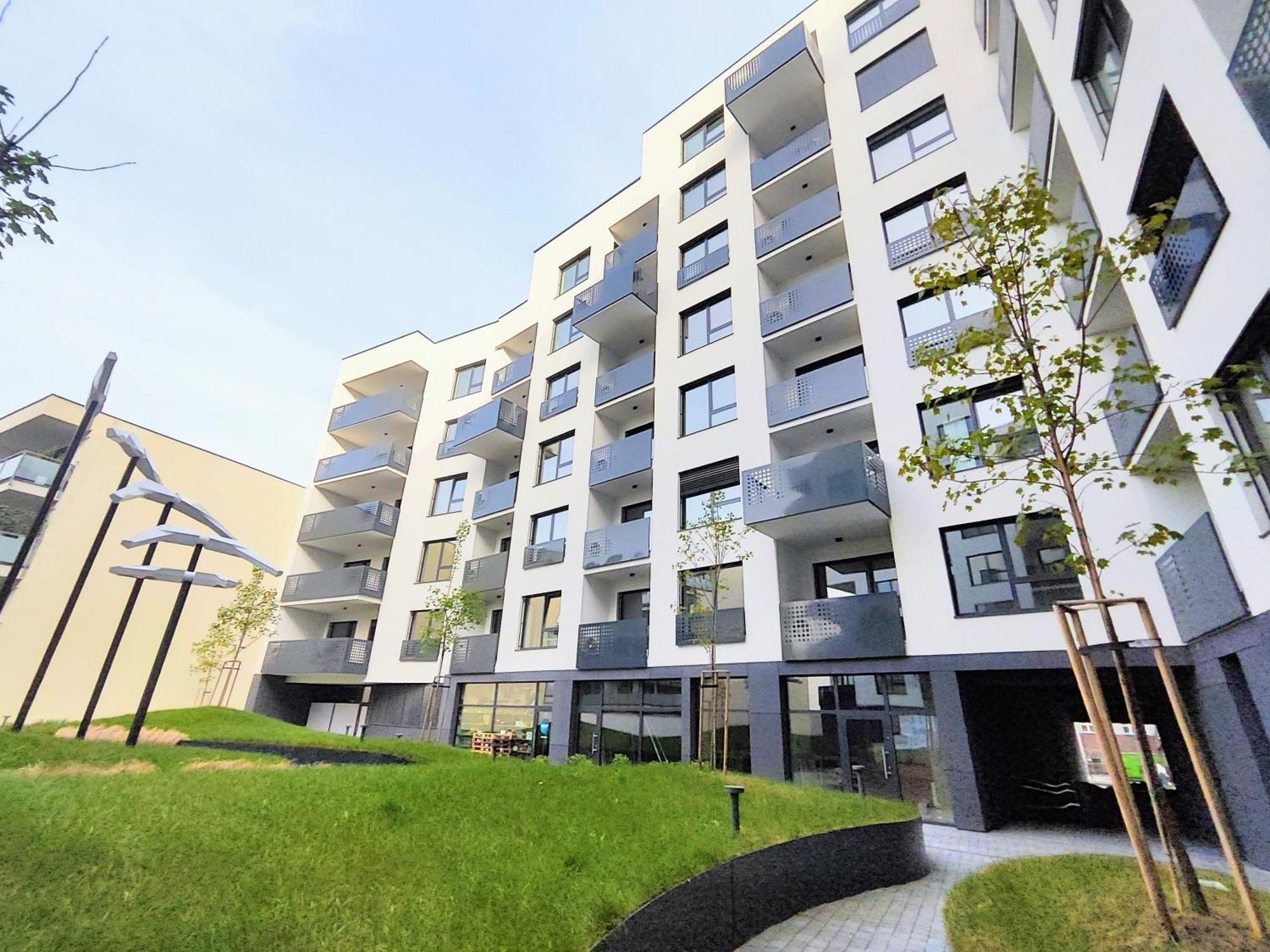 Wings - Brand New - Presidential Garden - Free Parking Lejlighed Bratislava Eksteriør billede